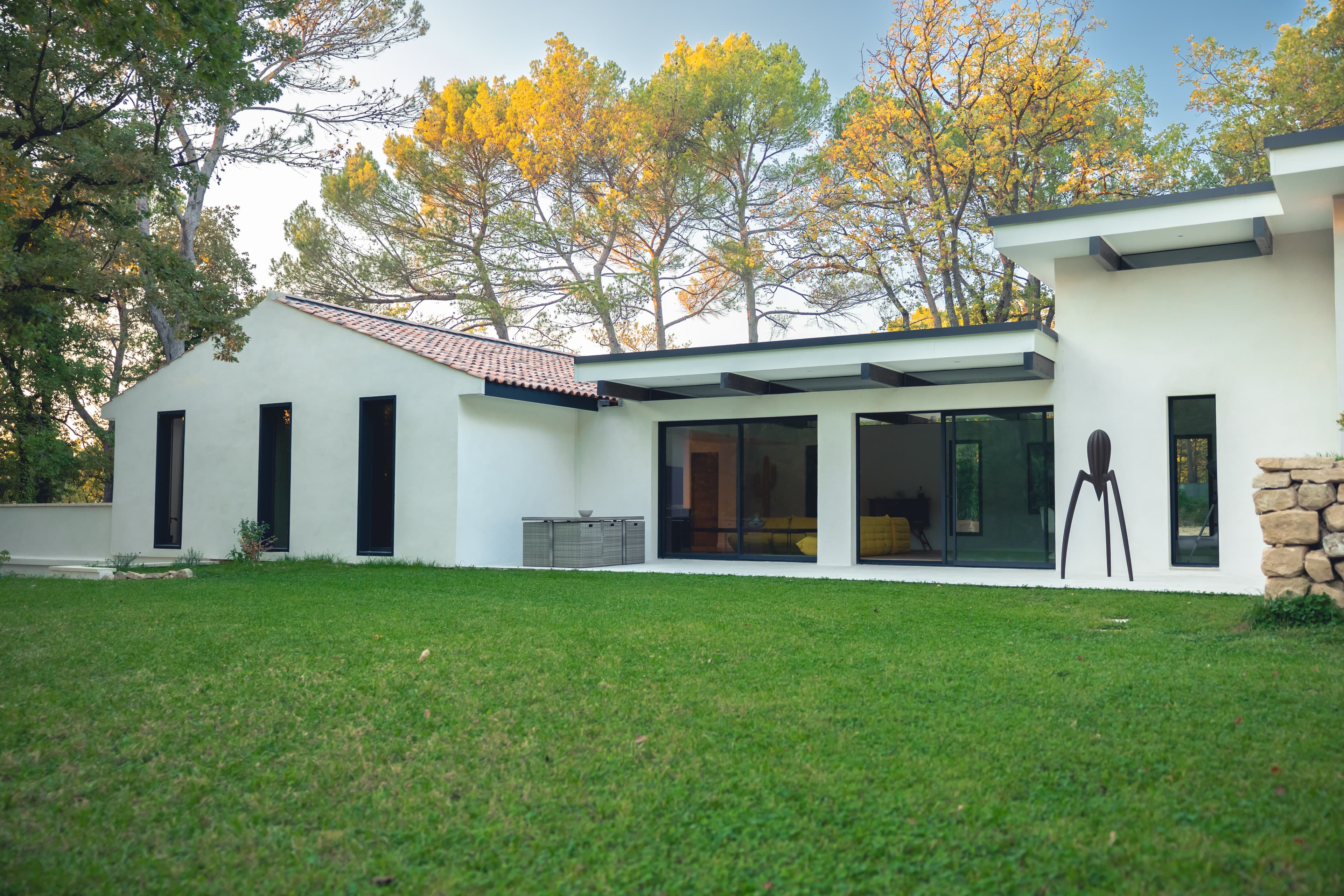Le Puy-Sainte-Réparade architect house