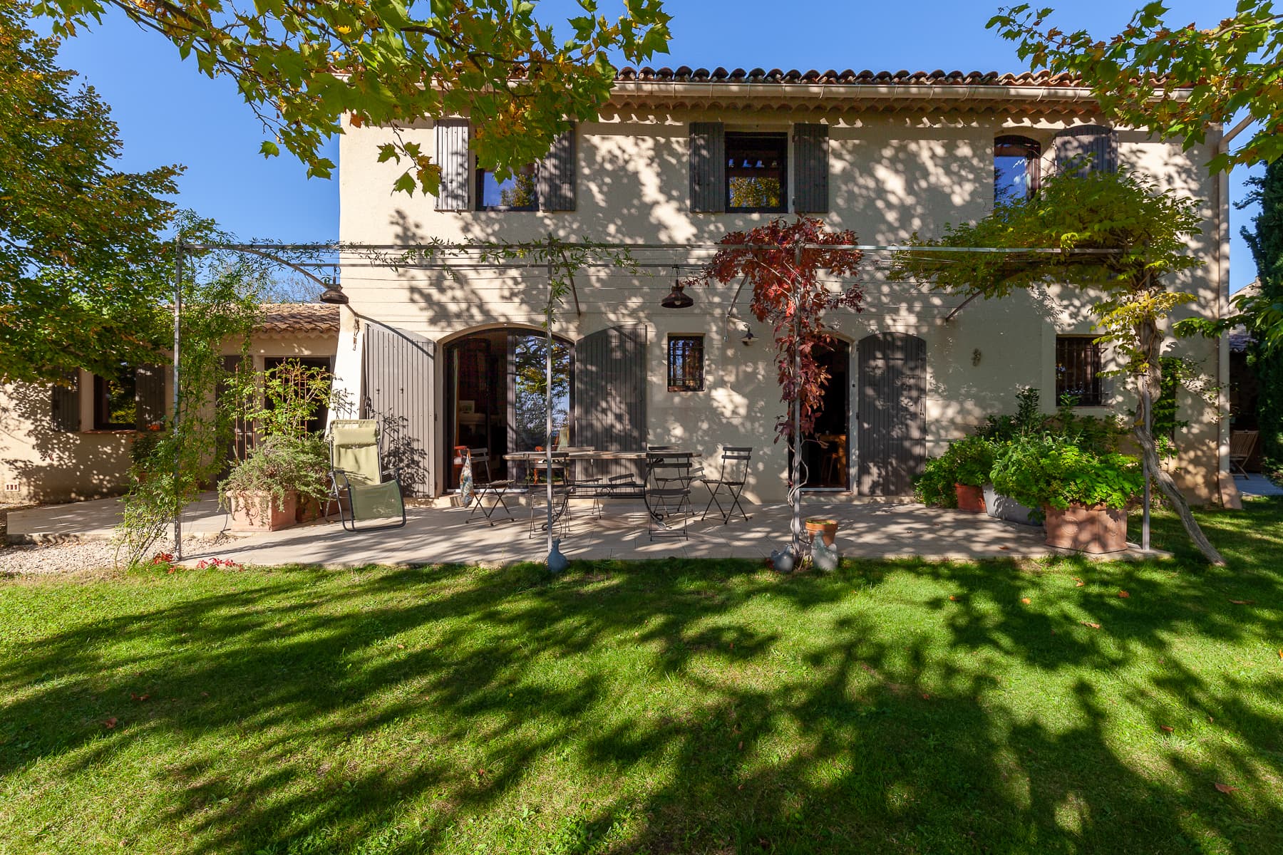 Vaugines charming house