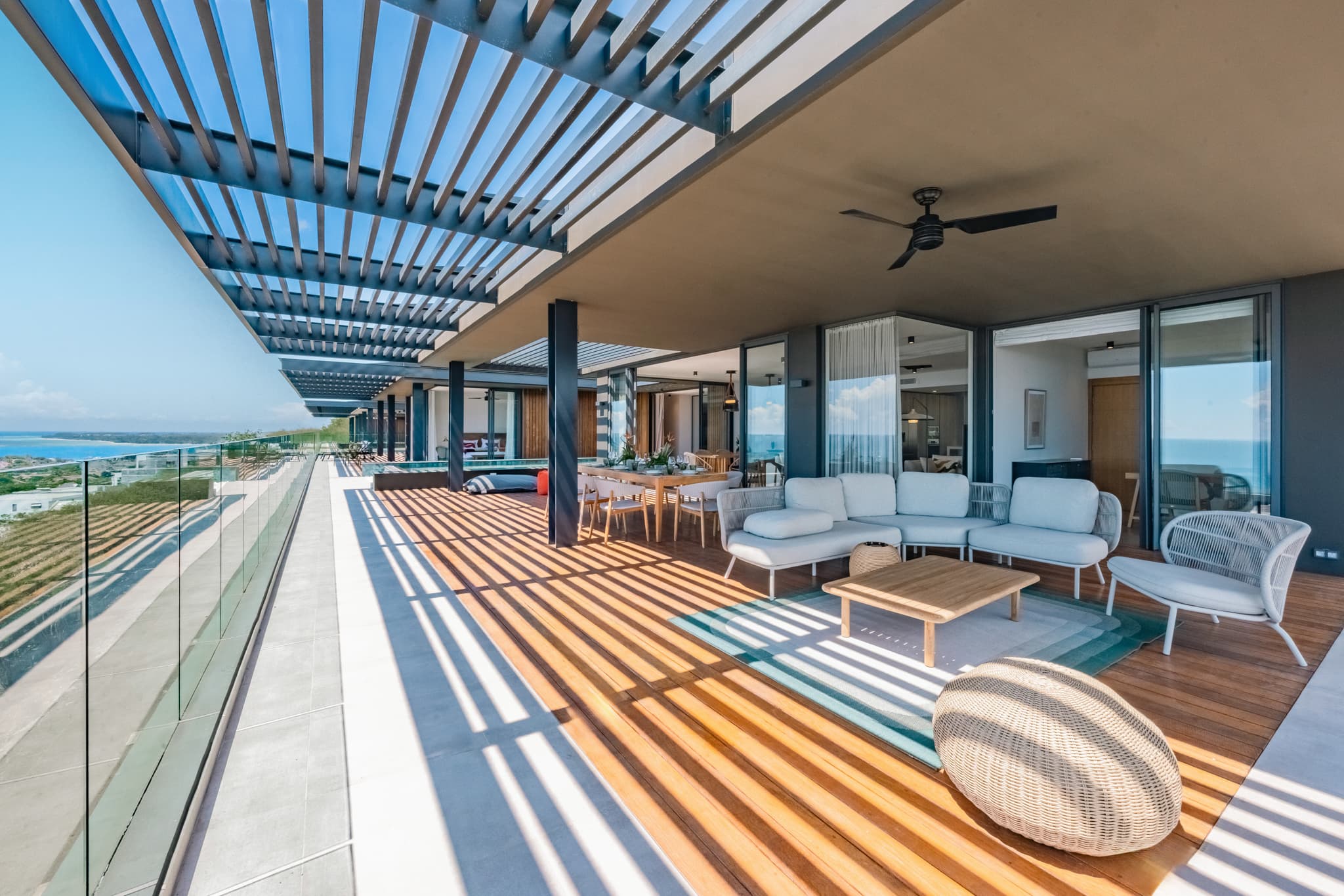 Legend Hill - Penthouse - Penthouse_4_ch_-_Private_terrace_01.jpeg