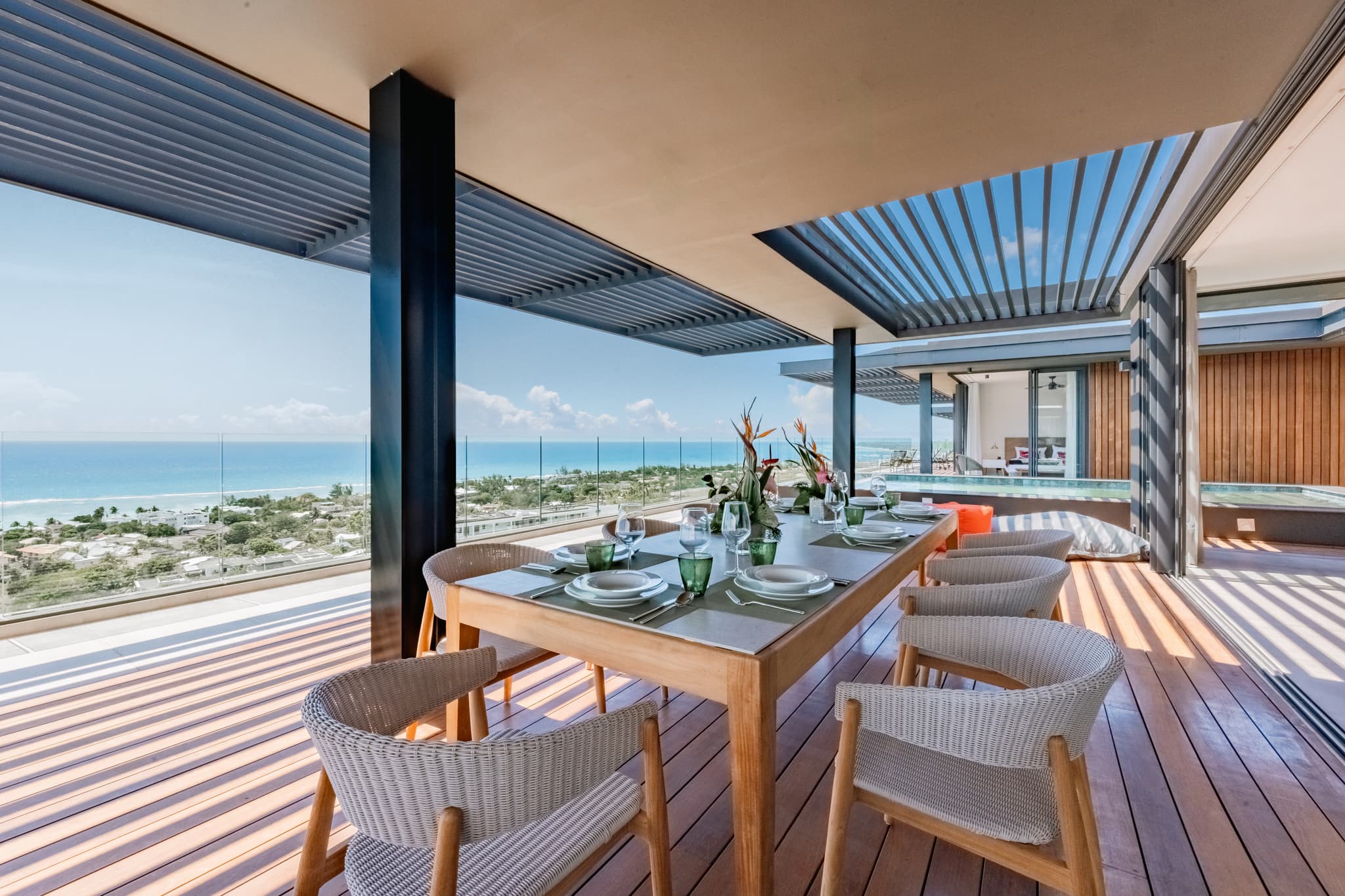 Legend Hill - Penthouse - Penthouse_4_ch_-_Outdoor_dining_room.jpeg