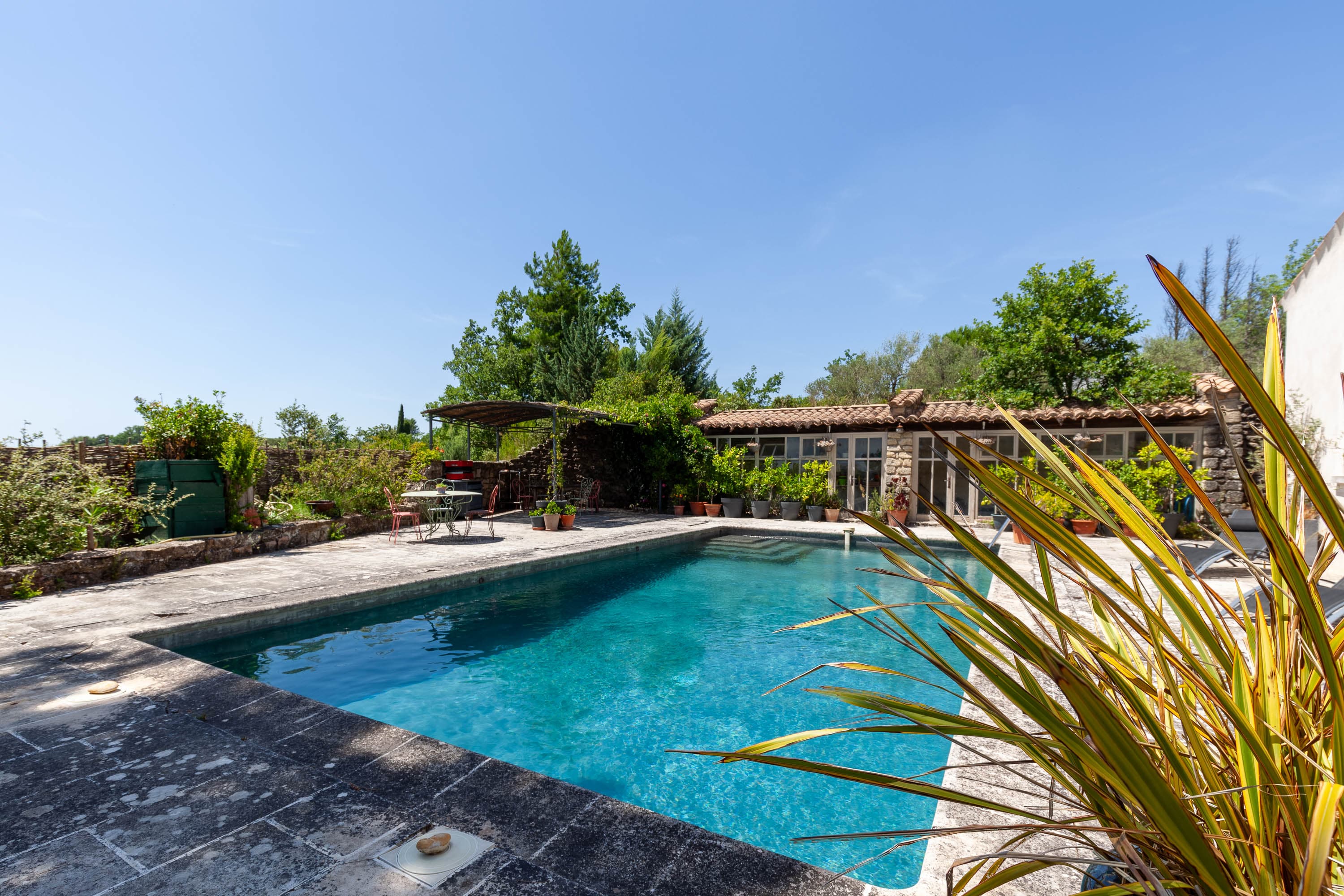Cucuron property in an exceptional setting - Route de Villelaure_STONE INVESTMENT__MG_1838-HDR.jpg
