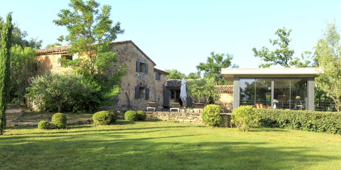 Bonnieux, Luberon : tradition et modernité, une bergerie sur 5 ha